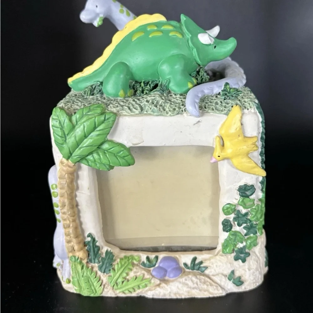 Vintage Dinosaur Reptile Habitat photo frame Decor - Green and Gray